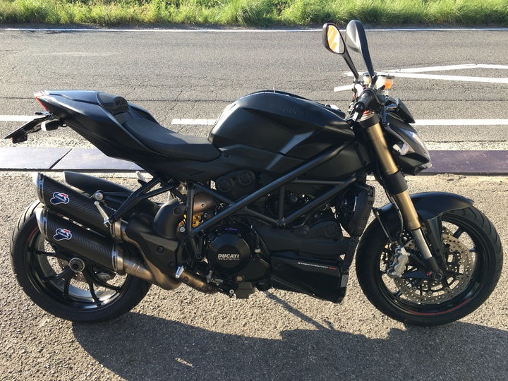 ﾄﾞｩｶﾃｨ ｽﾄﾘｰﾄﾌｧｲﾀｰ848 バイク買取 岡山 実績